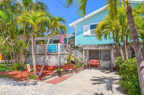 Beach Breeze Hideaway